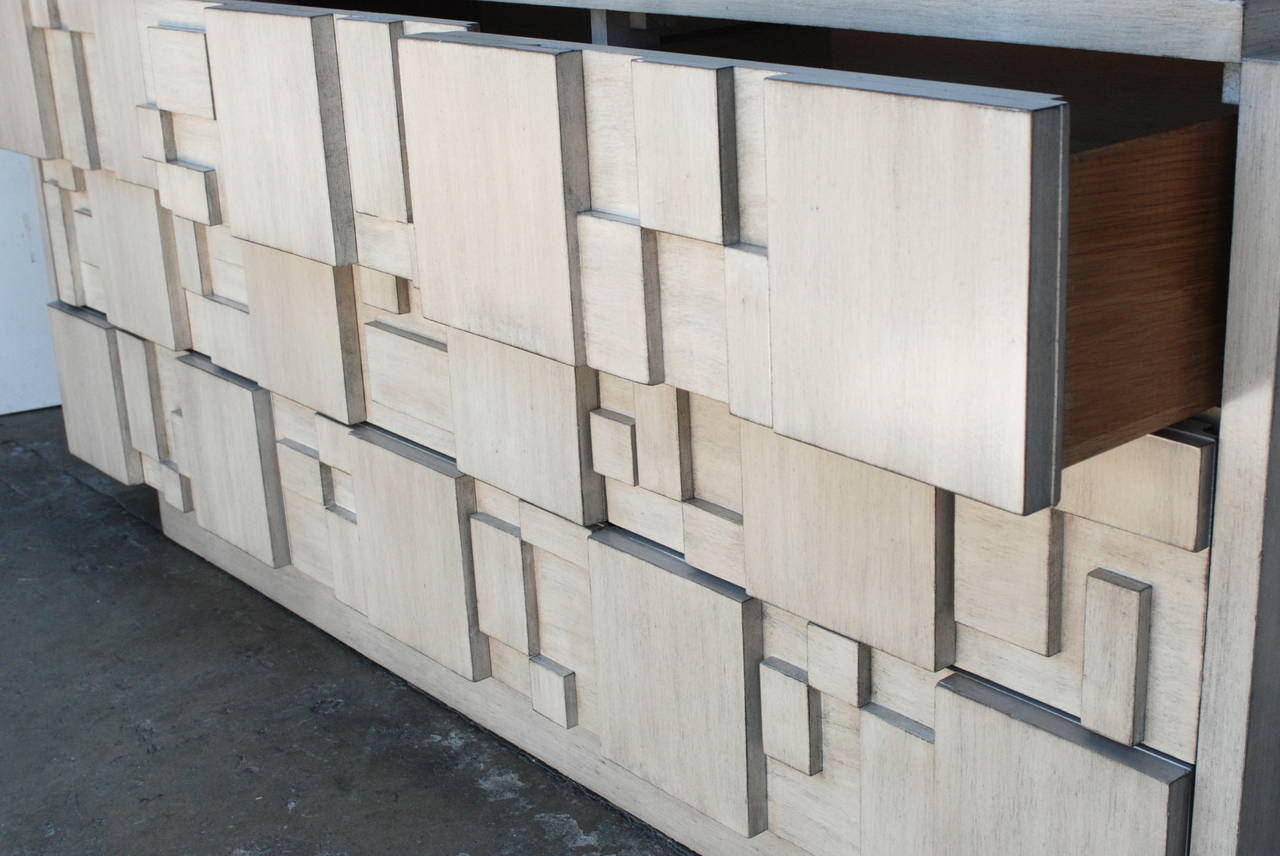 Brutalist Cubist Style Dresser by Lane in Driftwood Finish In Excellent Condition In Palm Springs, CA