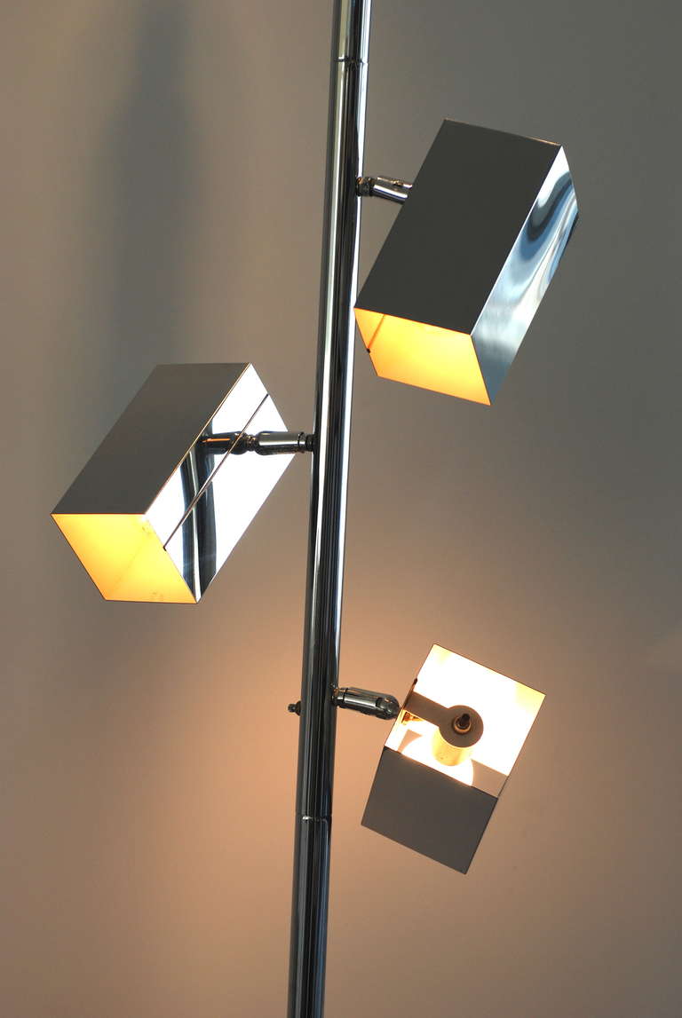 1970s Sonneman Style Chrome Tension Pole Floor Lamp At 1stdibs 1970s Sonneman Style Chrome Tension Pole Floor Lamp For 1