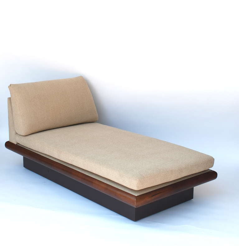 Adrian Pearsall Walnut Daybed In Excellent Condition In Palm Springs, CA