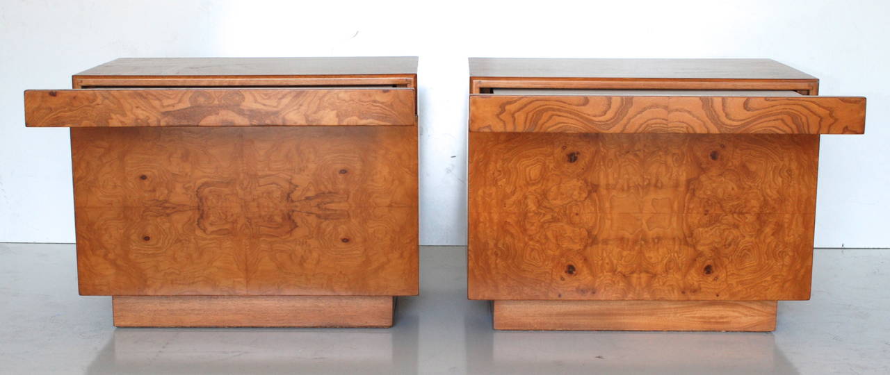 American Pair of Milo Baughman for Lane Olive Burl Nightstands
