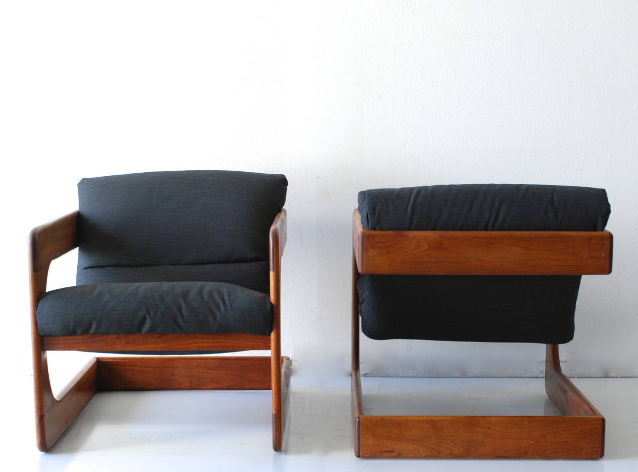 Late 20th Century Pair of Sculptural California Modern Walnut Sling Lounge Chairs by Lou Hodges