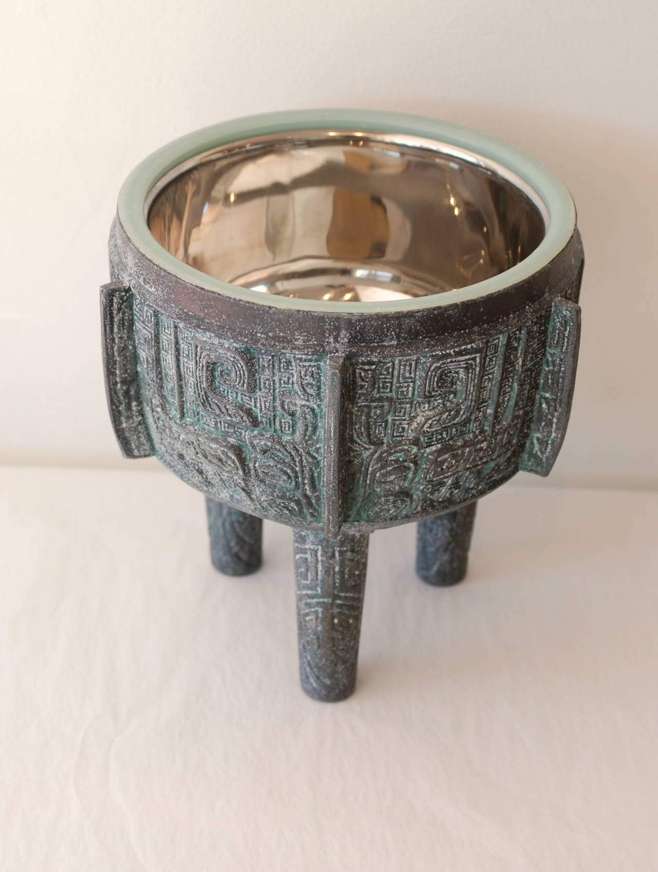 James Mont Attributed Cast Copper Ice Bucket In Excellent Condition In Palm Springs, CA