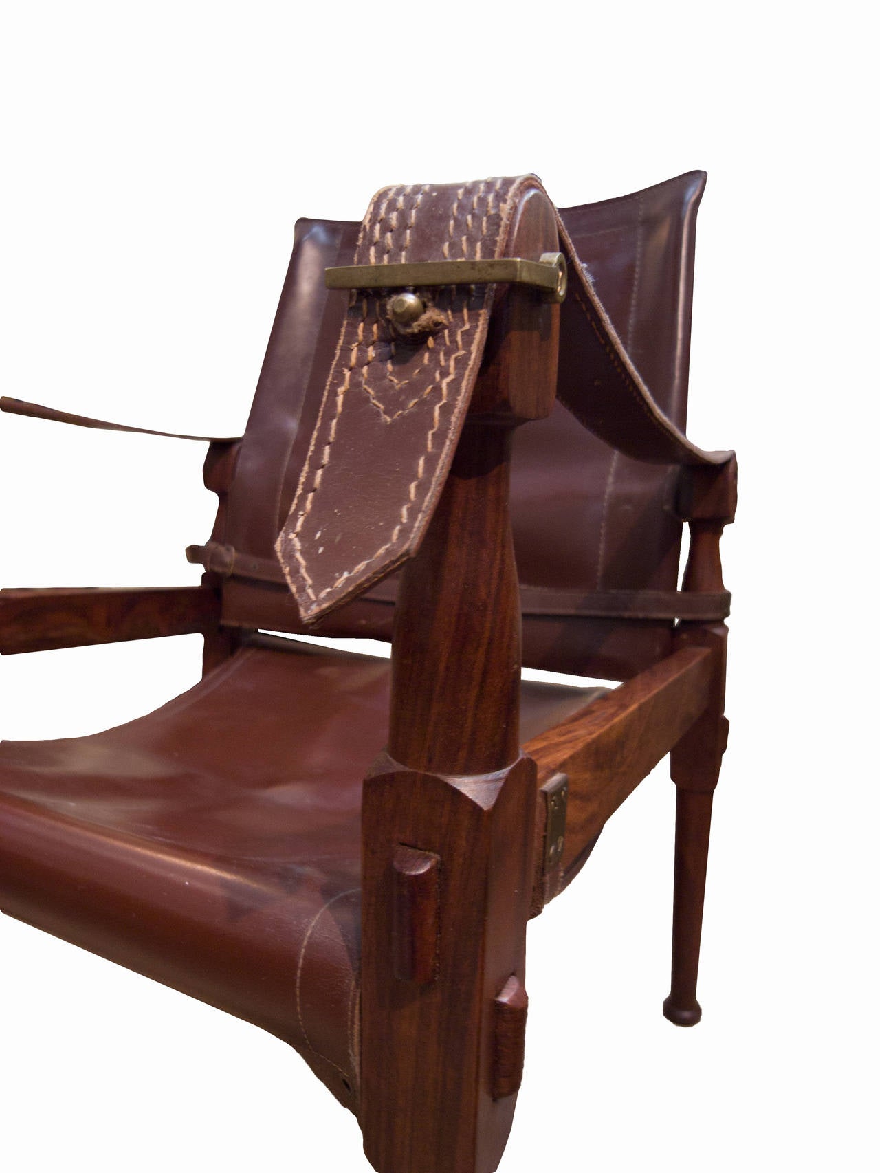 Pair of Teak and Leather Safari Chairs by Kaare Klint In Good Condition For Sale In Gloucestershire, GB