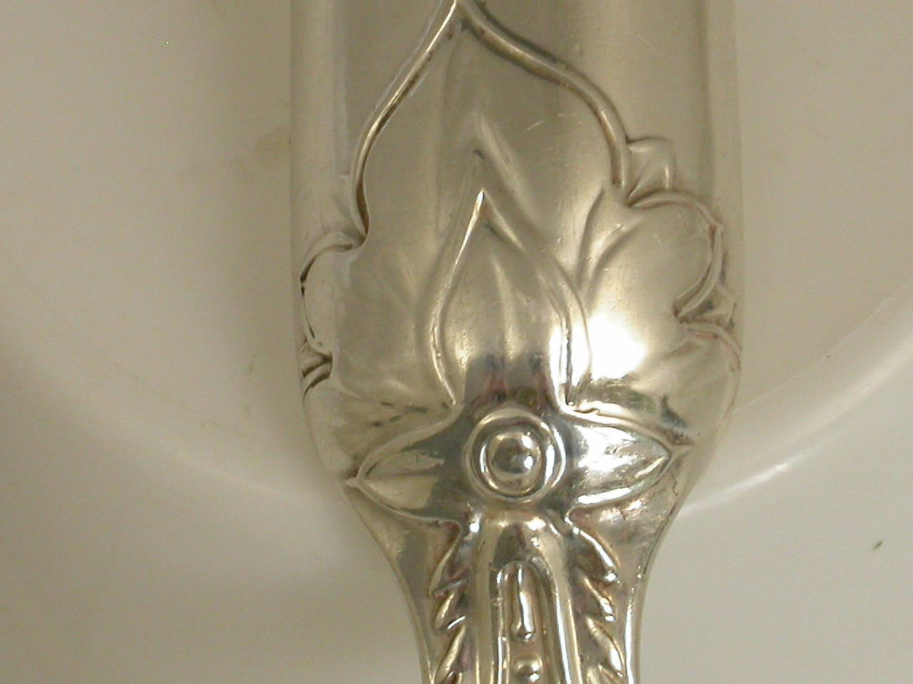 Victorian Antique Silver Marrow Scoop in Scroll Rosette Pattern 2