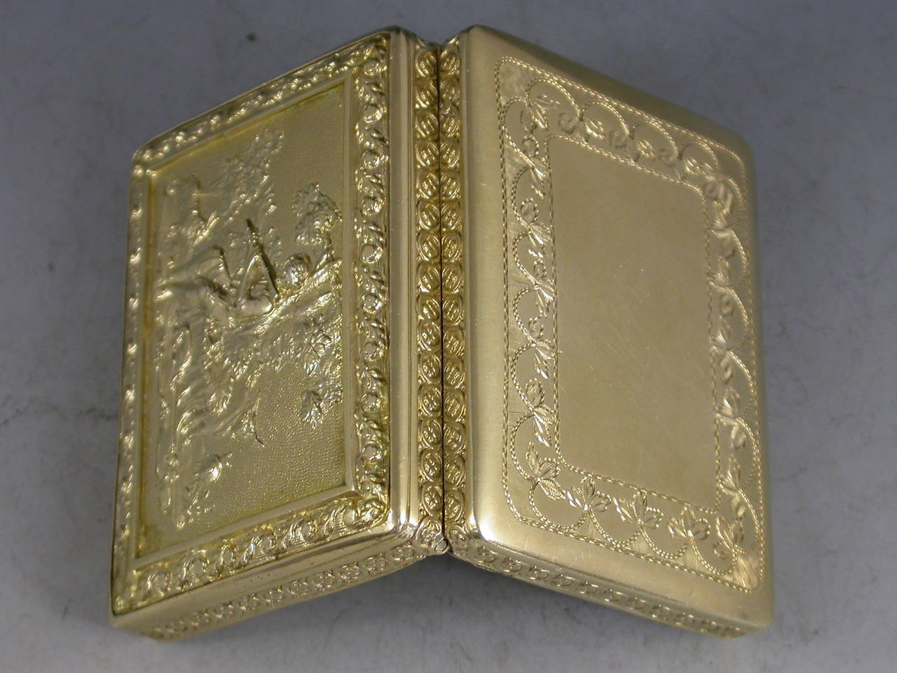 George III Silver Gilt 'Shepherd Boy' Vinaigrette Box with Swan Decorated Grille 2