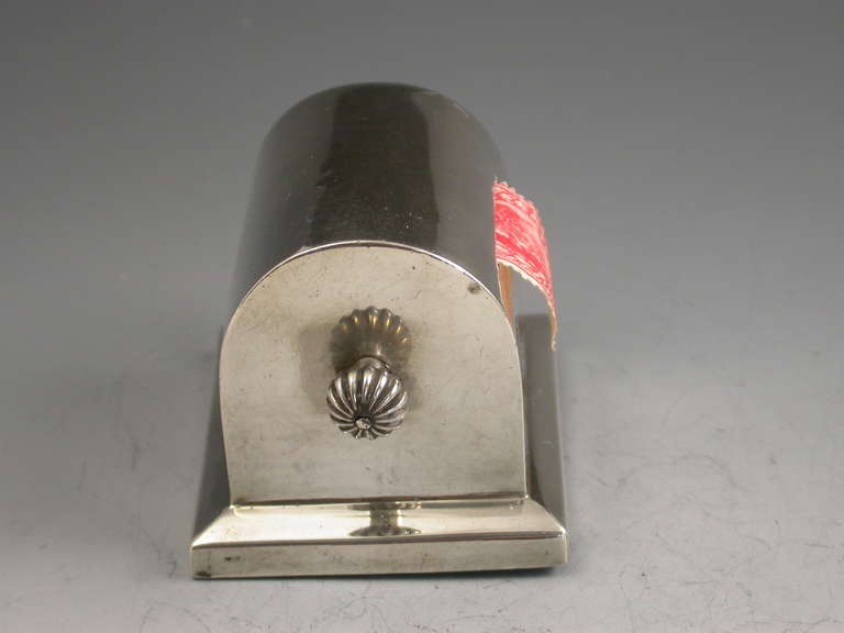 Edwardian Silver Silngle Coil Stamp Dispenser In Excellent Condition In Sittingbourne, Kent