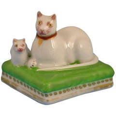 Chamberlains Worcester Cat & Kitten Figure