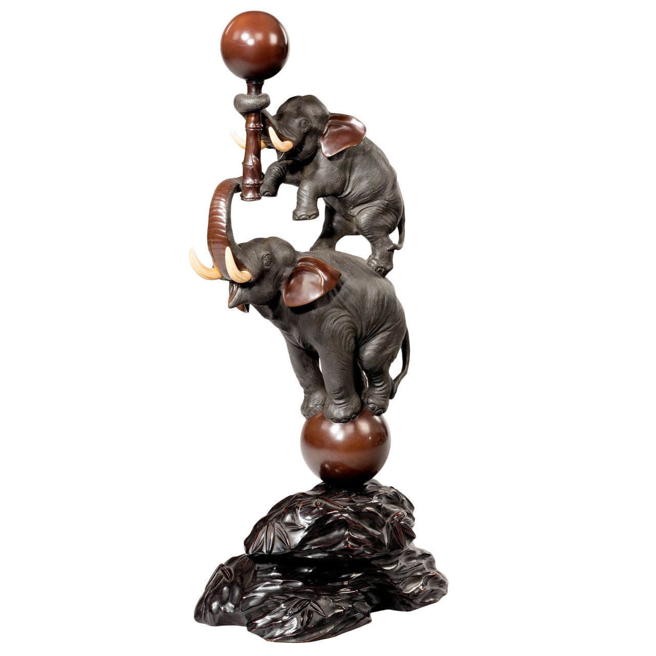 Elephant Stand 37 For Sale on 1stDibs