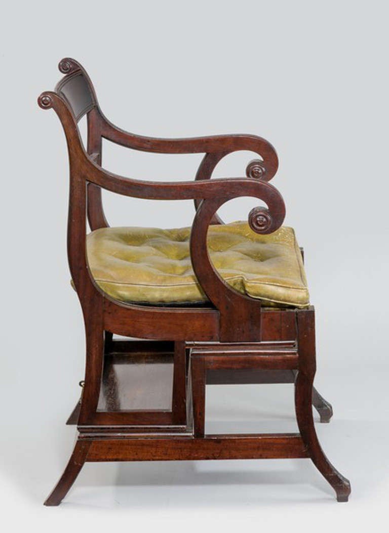 George III mahogany oversized metamorphic library steps chair In Excellent Condition In Lymington, Hampshire