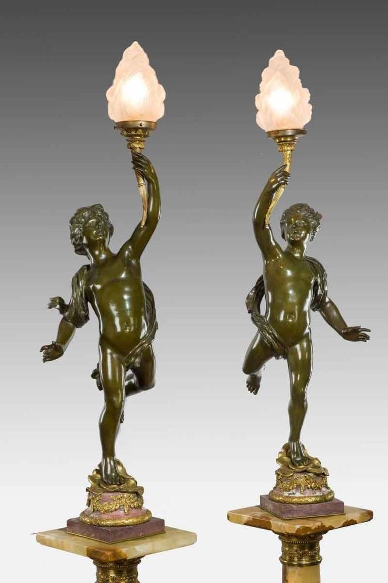 French Fine Pair of 19th Century Bronze Figural Lamps in the Style of Moreau