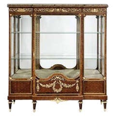 Antique display cabinet 10