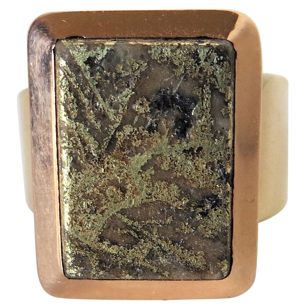 19th Century Gold Quartz Ring For Sale