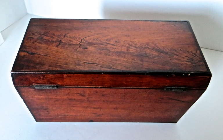 Georgian Mahogany 18th Century Tea Caddy, circa 1780 For Sale 2