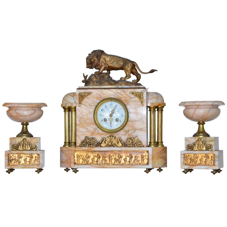 Fine Egyptian Revival Onyx Doré Bronze Clock and Garnitures after Bayre For Sale