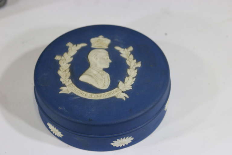 Fine Collection of 19th Century Wedgewood Jasperware with Provenance For Sale 3