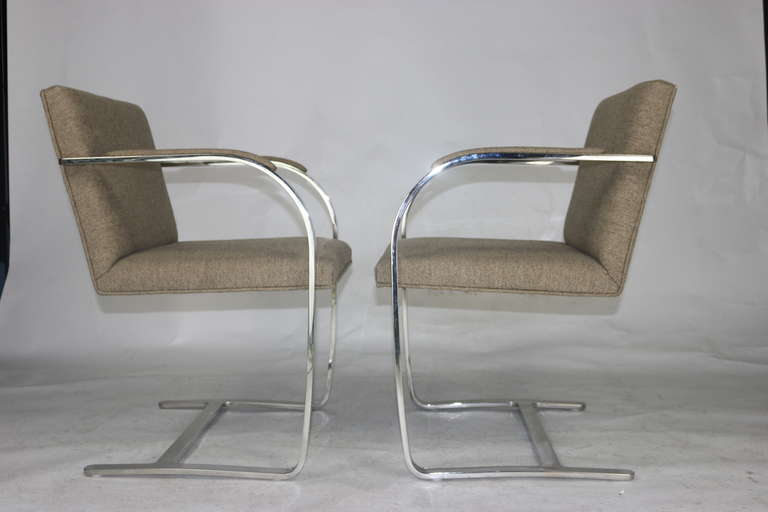 Bauhaus Pair Mies 'Brno' Arm Chairs Flat Bar-Harris Tweed Fabric-Brueton Labels For Sale