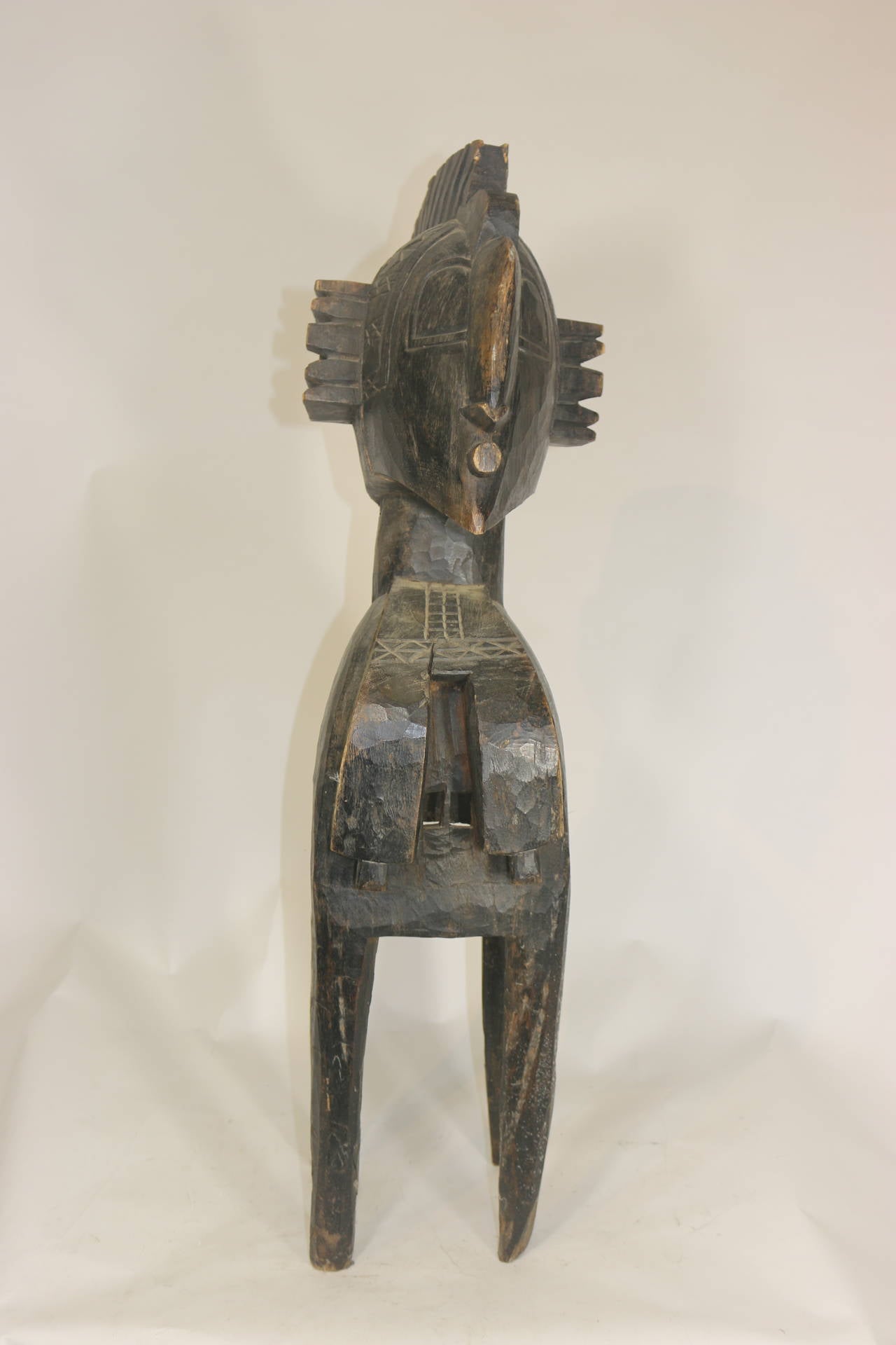 Decorative Guinea African headdress, measure: 42