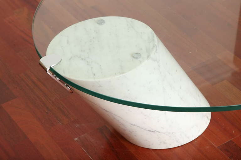 Late 20th Century Chic Modernist Pace Marble Glass Cocktail Table For Sale