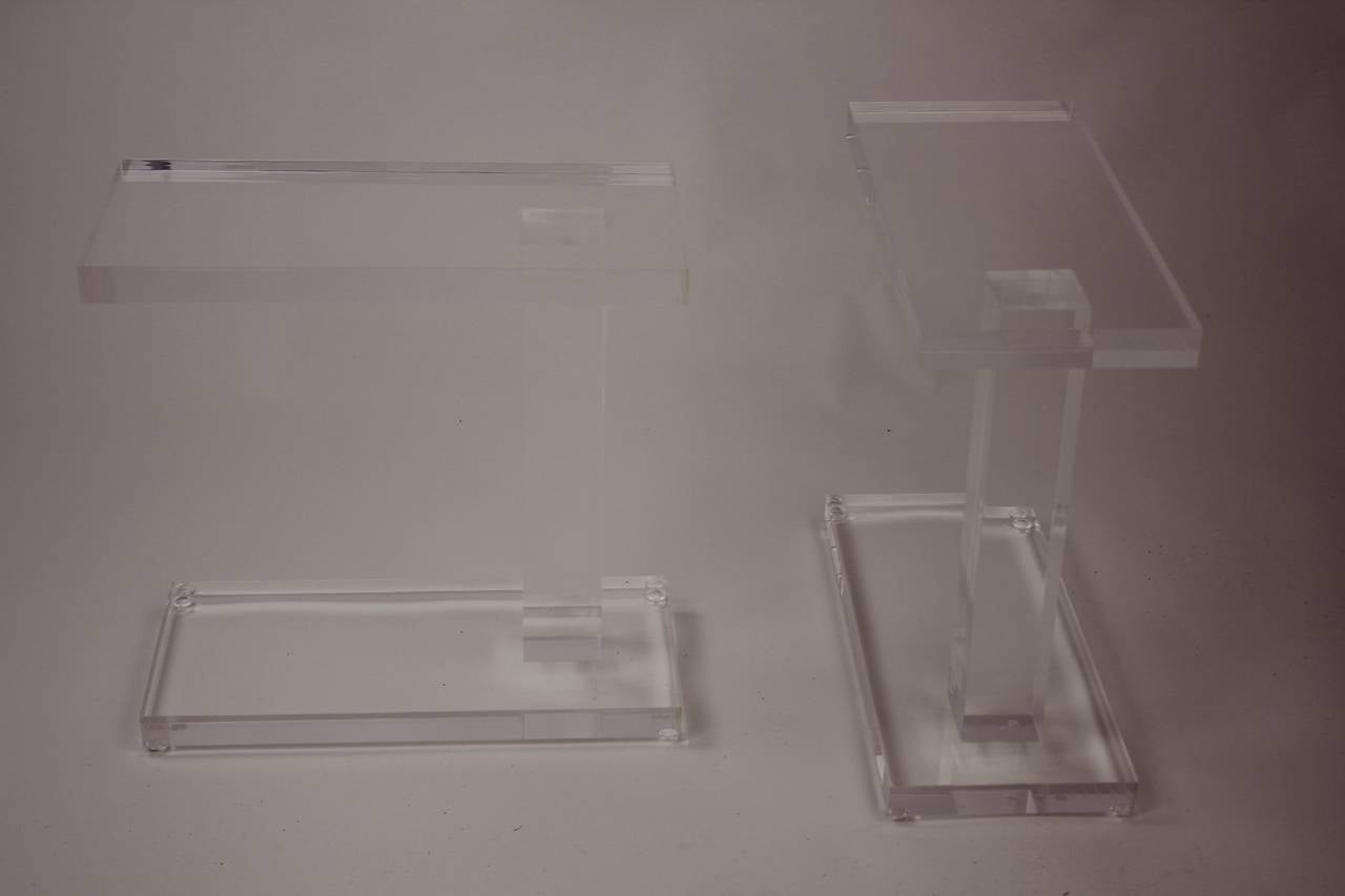 Mid-Century Modern 1970 Pair of Lucite Acrylic Side Tables in the Manner of  Hollis Jones For Sale