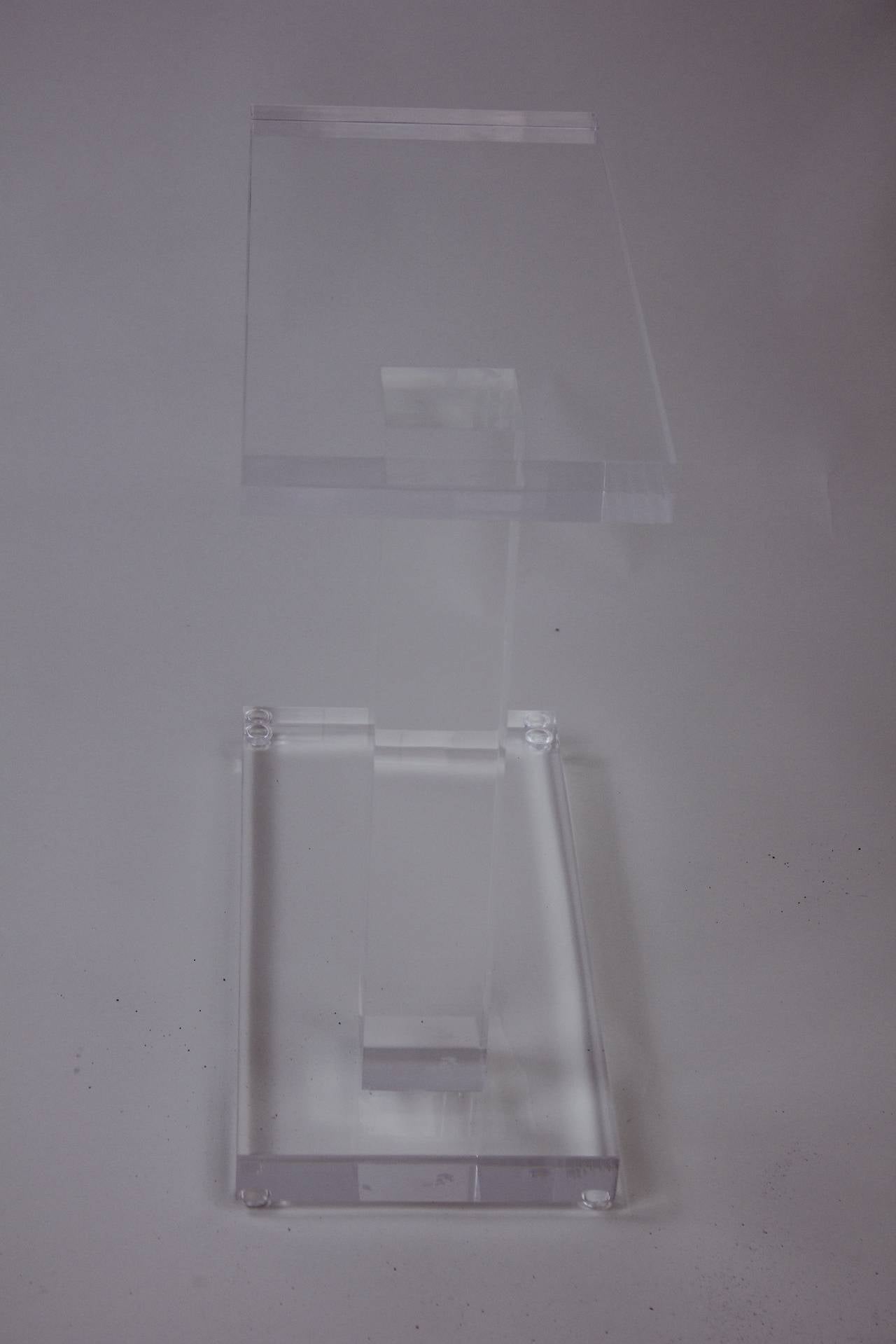 1970 Pair of Lucite Acrylic Side Tables in the Manner of  Hollis Jones For Sale 3