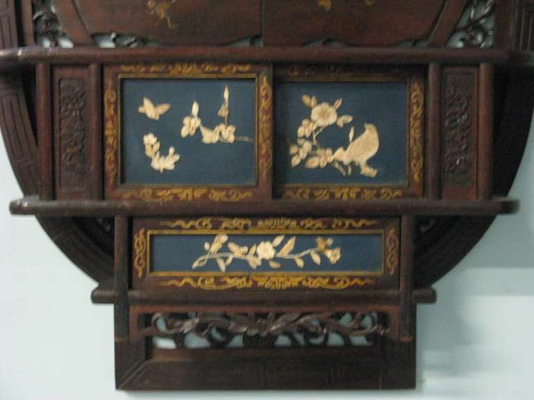 Important Japanese Etagere Display Cabinet Inlay Design, 19th Century For Sale 1