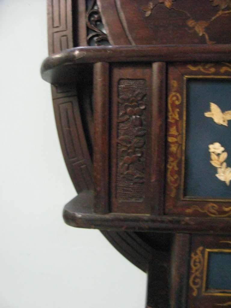 Important Japanese Etagere Display Cabinet Inlay Design, 19th Century For Sale 2