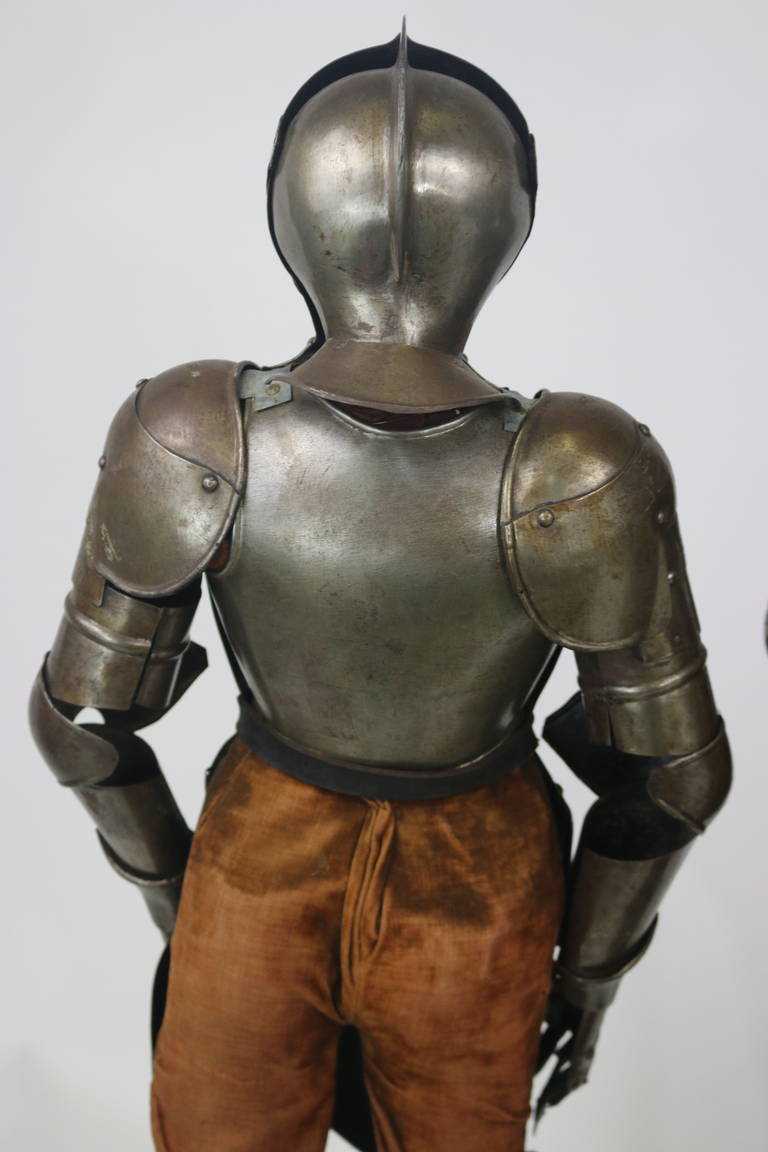 19th Century Pair of Miniature Armor Maquettes in Medieval Renaissance Style For Sale 5