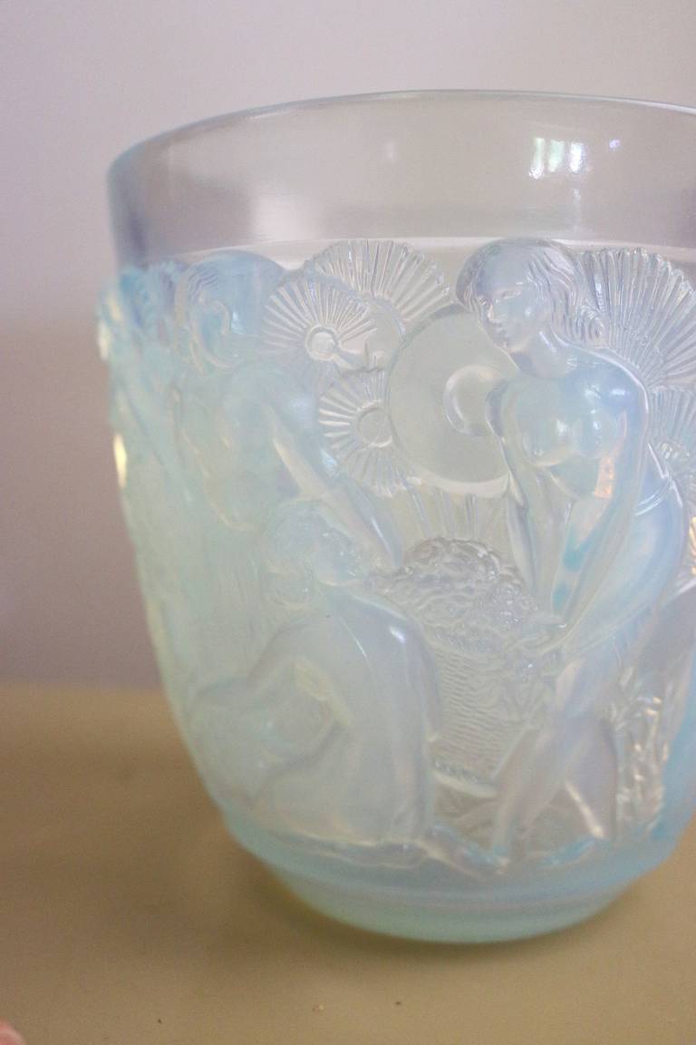 Art Deco Signed Sabino Opalescent Glass Vase of Goddesses in the Lalique Manner In Excellent Condition For Sale In West Palm Beach, FL