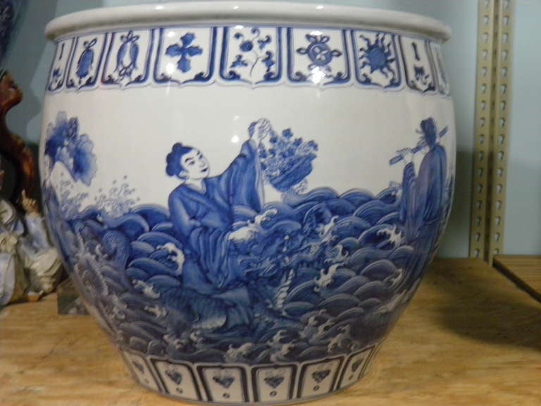 19th Century Monumental Chinese Blue White Porcelain Jardinieres Urns 19th century For Sale