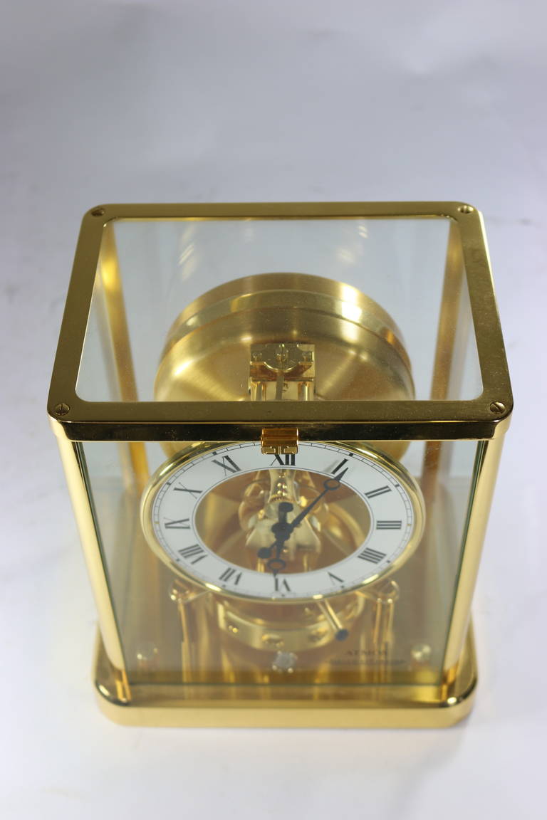 Vergoldete Vintage-Atmos-Uhr von Jaeger- LeCoultre mit Provenienz im Angebot 2