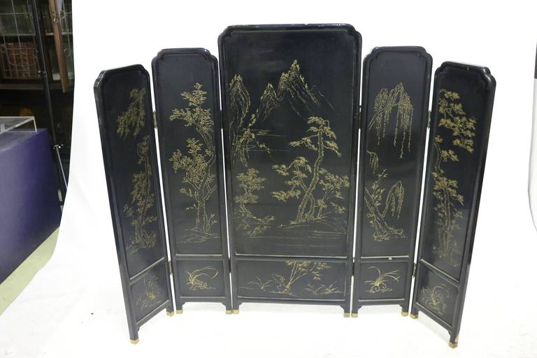 Edo Period Rare Superb Japanese Lacquer Screen with Hardstone Inlay In Good Condition For Sale In West Palm Beach, FL