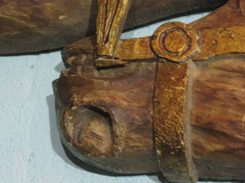 wood horse head sculpture