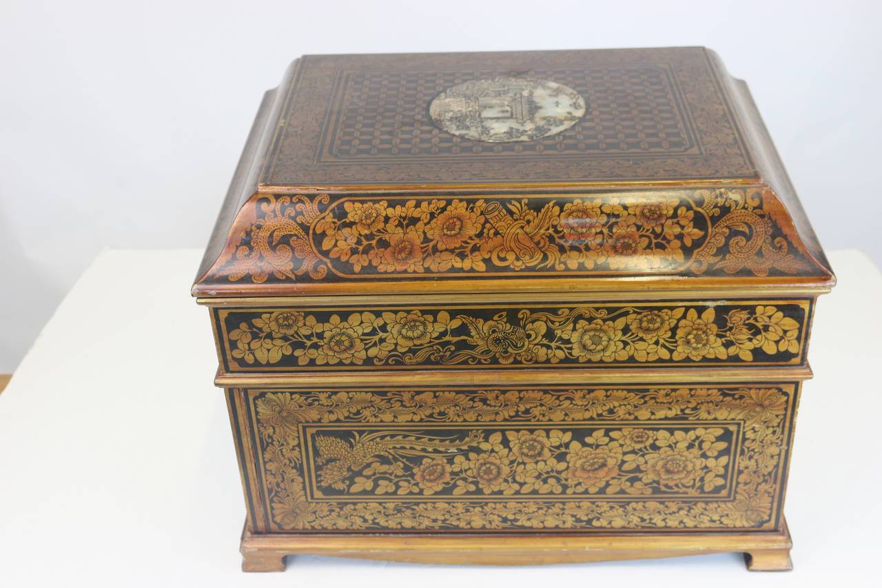 Wood 19th Century Large Chinoiserie Penwork Box Table Chest w. Mother-of-Pearl Inlay For Sale