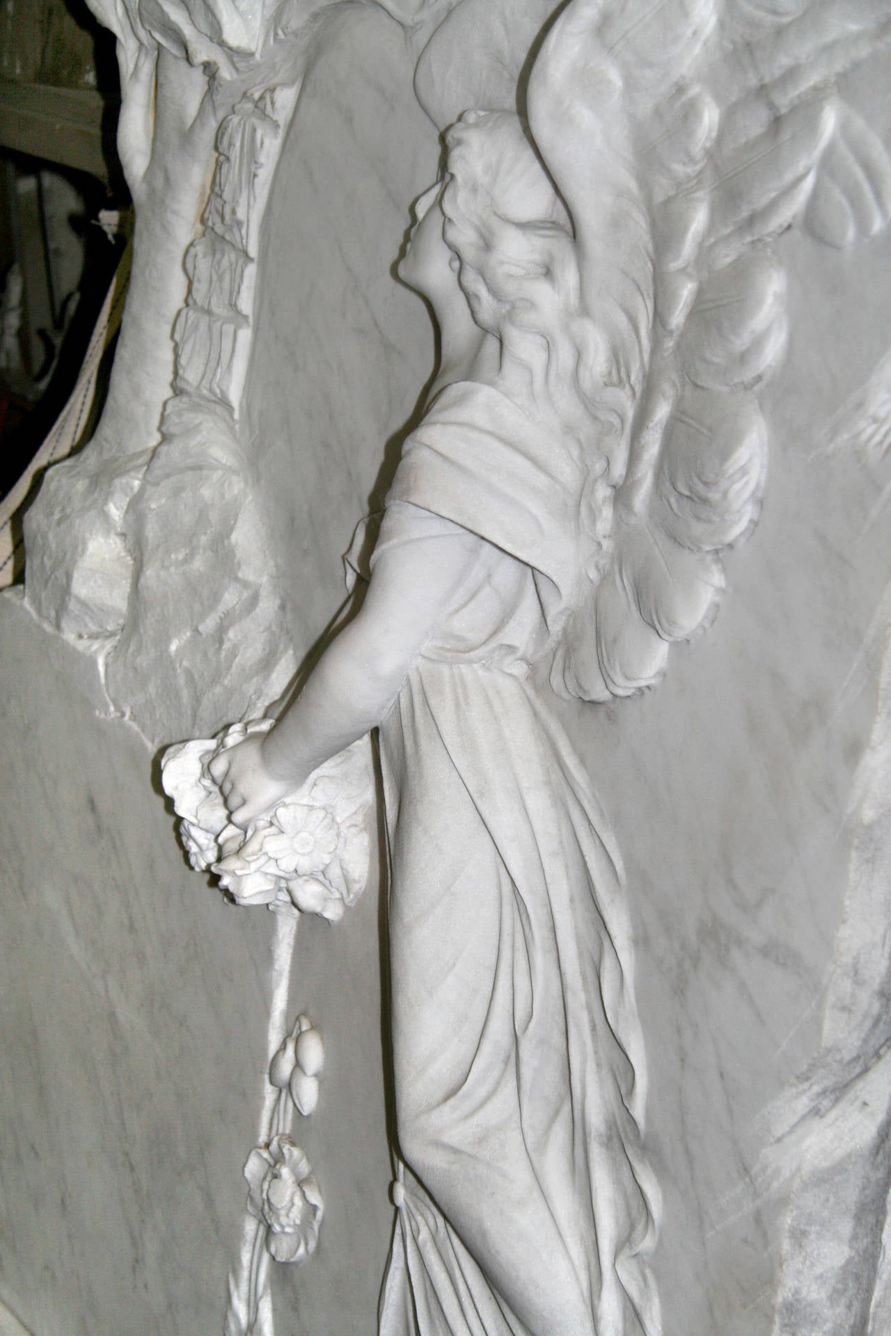 1910 Hand-Carved Marble Angel Wall Plaque Sculpture For Sale 1