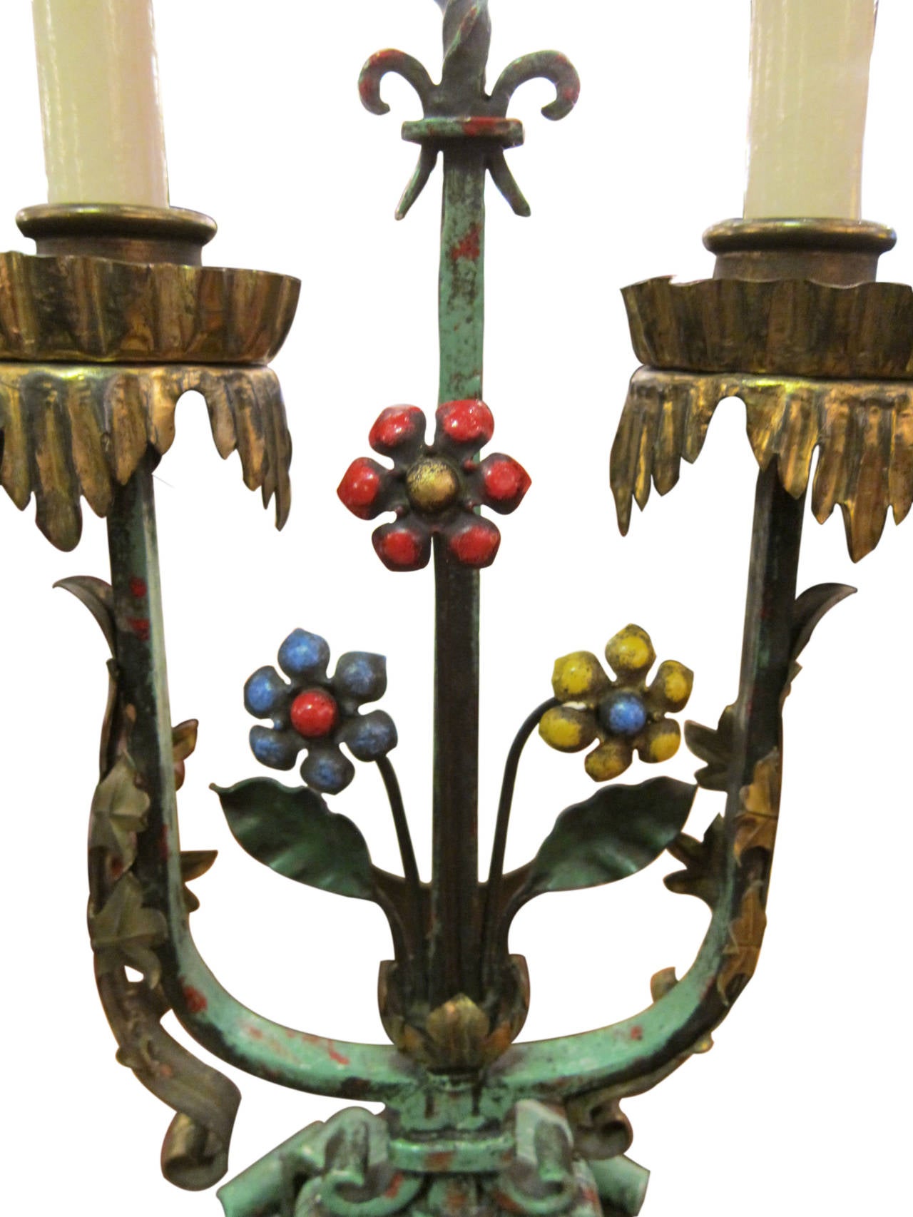 1920s Pair of Painted Floral Hand-Wrought Iron and Bronze Table Lamps In Excellent Condition In New York, NY