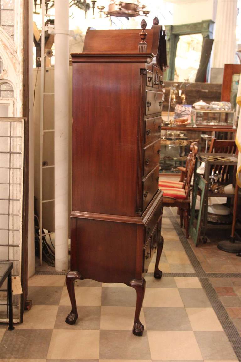Mahogany Chippendale Bonnet Top Highboy In Excellent Condition In New York, NY