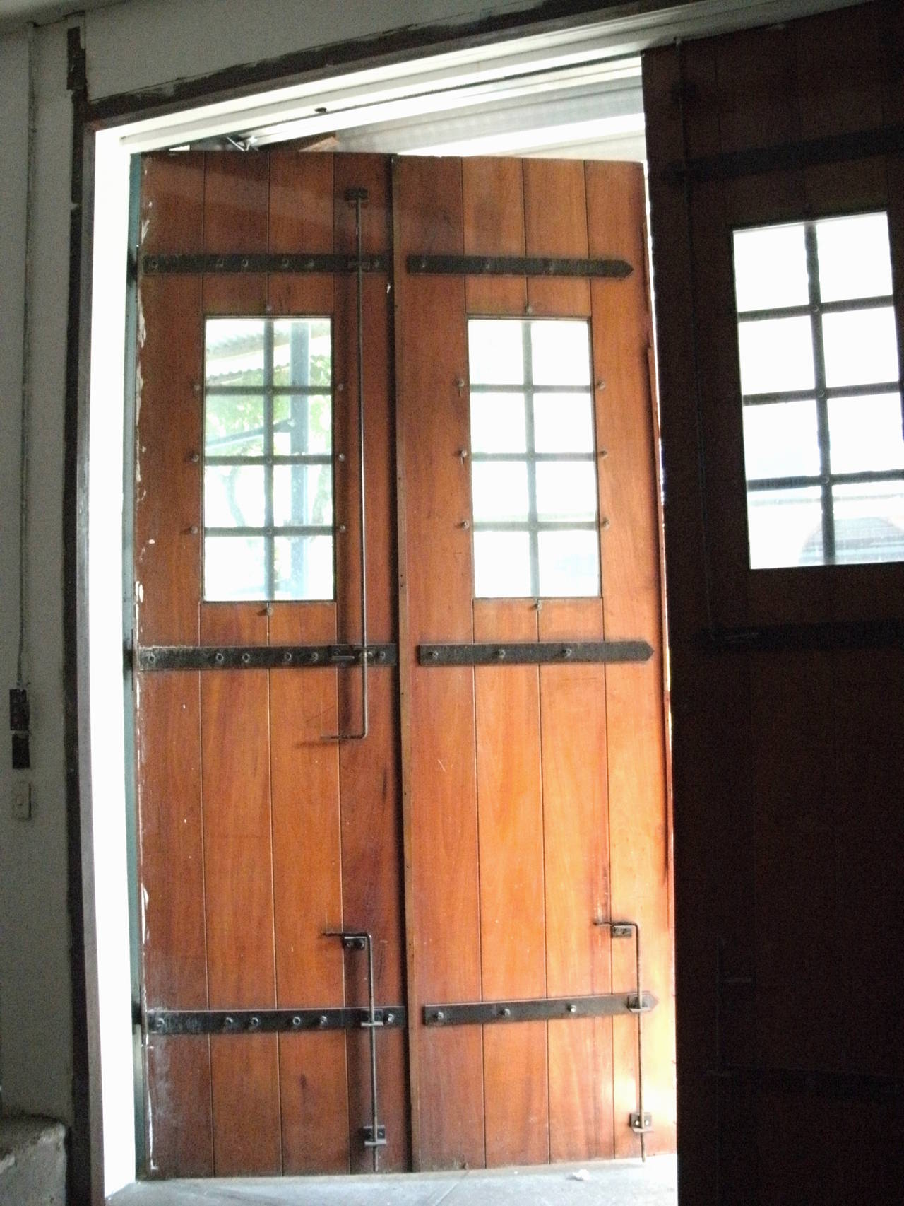vintage carriage house doors