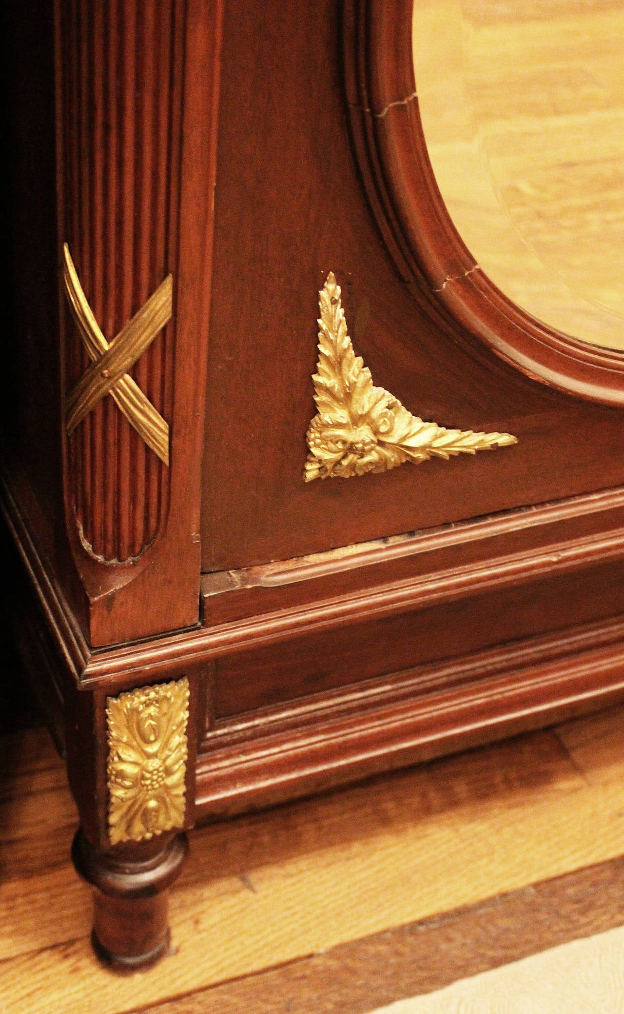 1890s French Empire Mahogany and Gilded Bronze Armoire with Mirrored Doors 2