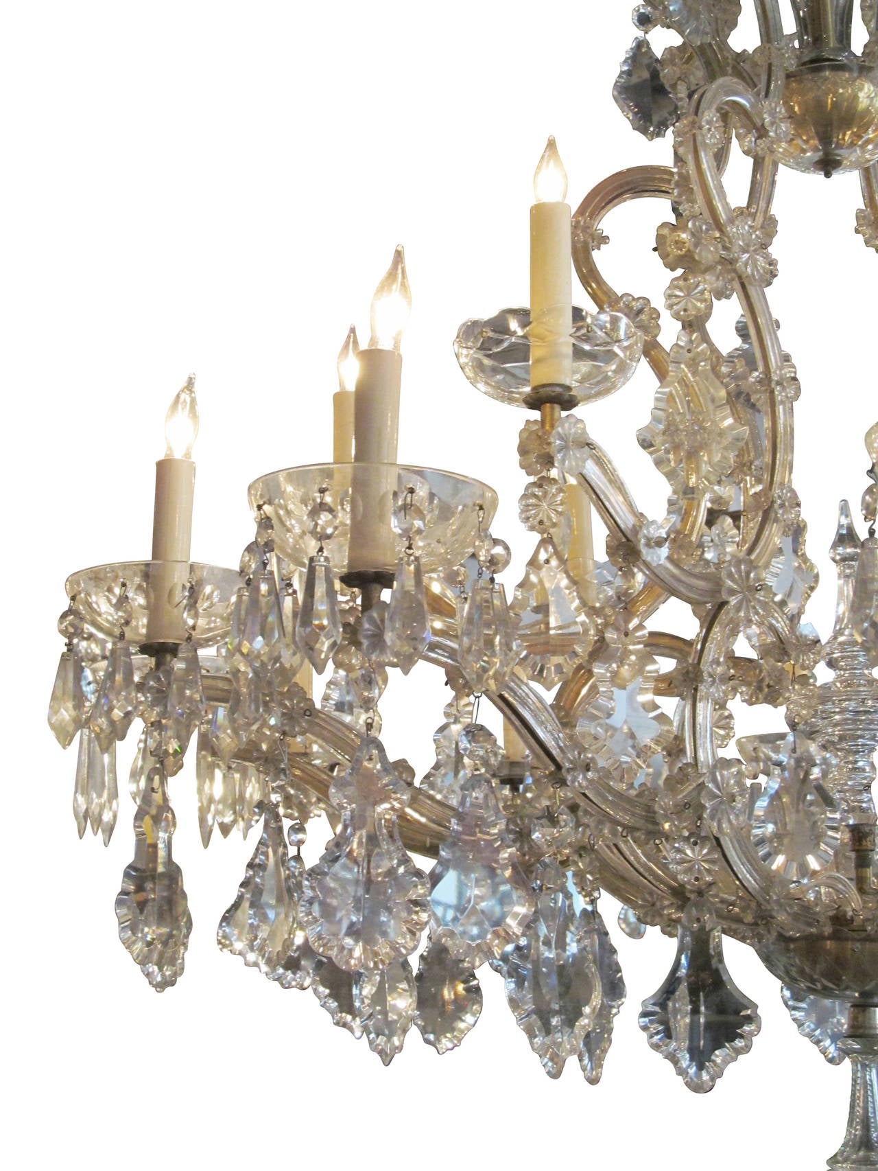 1920s Large-Scale Two-Tier Marie Therese Eighteen-Light Crystal Chandelier In Excellent Condition In New York, NY