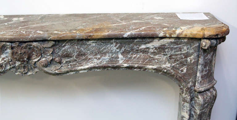French Louis XV Antique Rouge Royale Marble Mantel In Good Condition For Sale In New York, NY