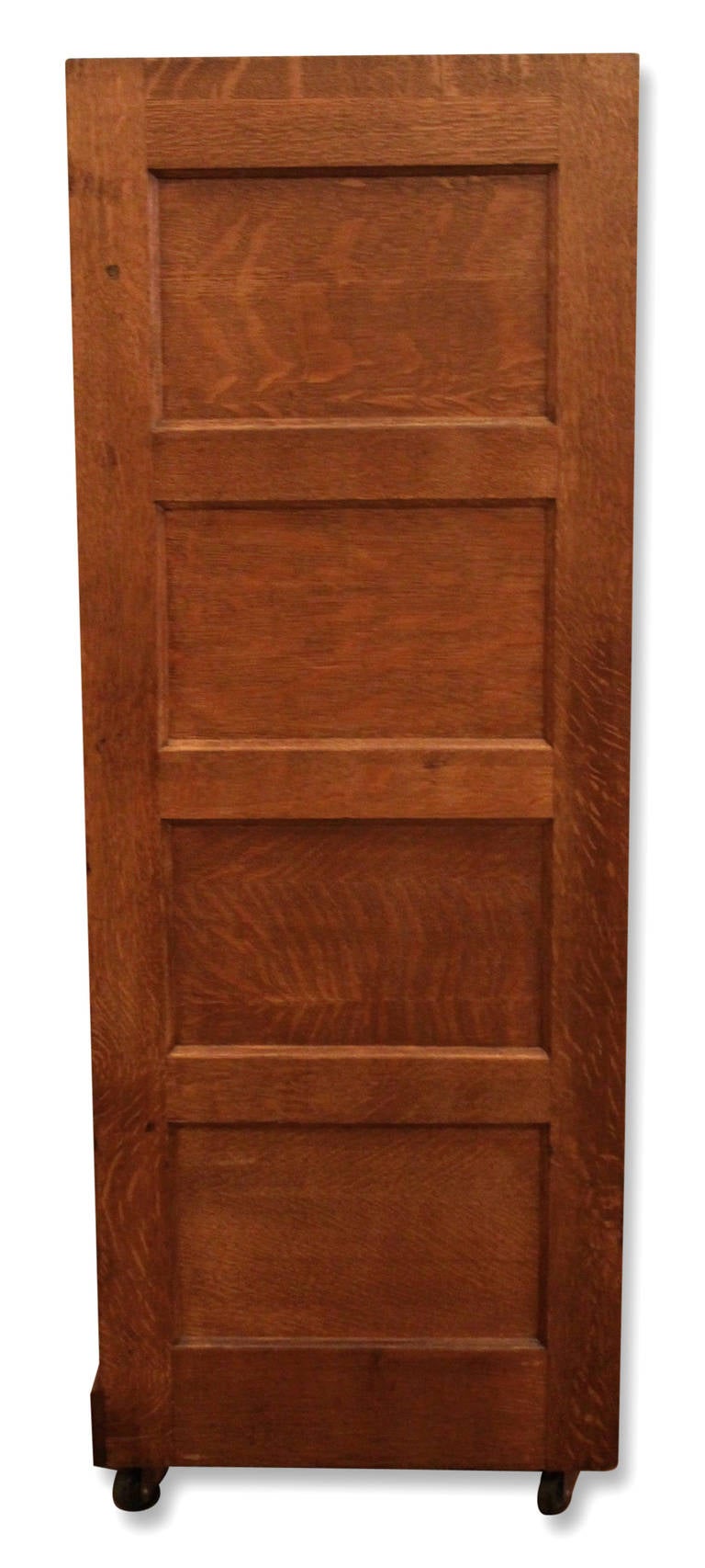 Antique Quartersawn Oak Library Cabinet with Sixteen Drawers in Mint Condition In Excellent Condition In New York, NY