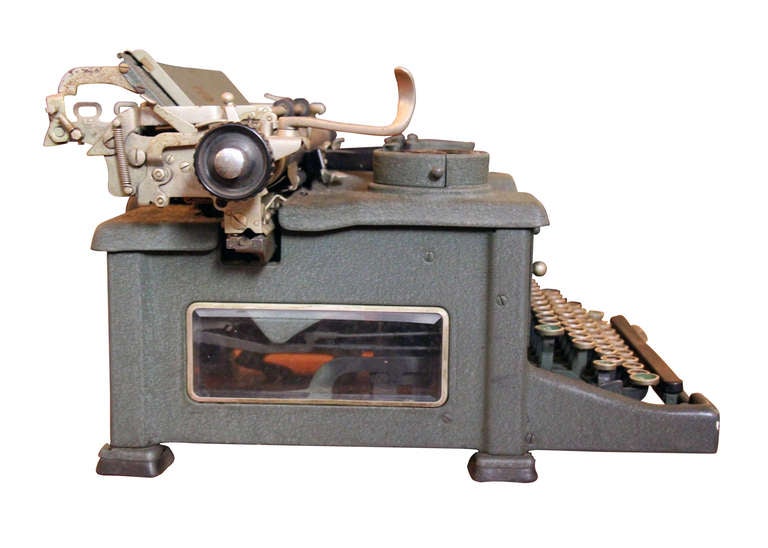 American 1940s Army Green Royal 10 Typewriter
