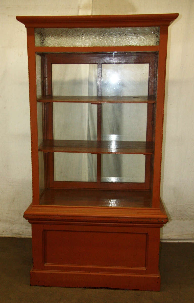 Early 20th Century Antique Cabinet Display 2