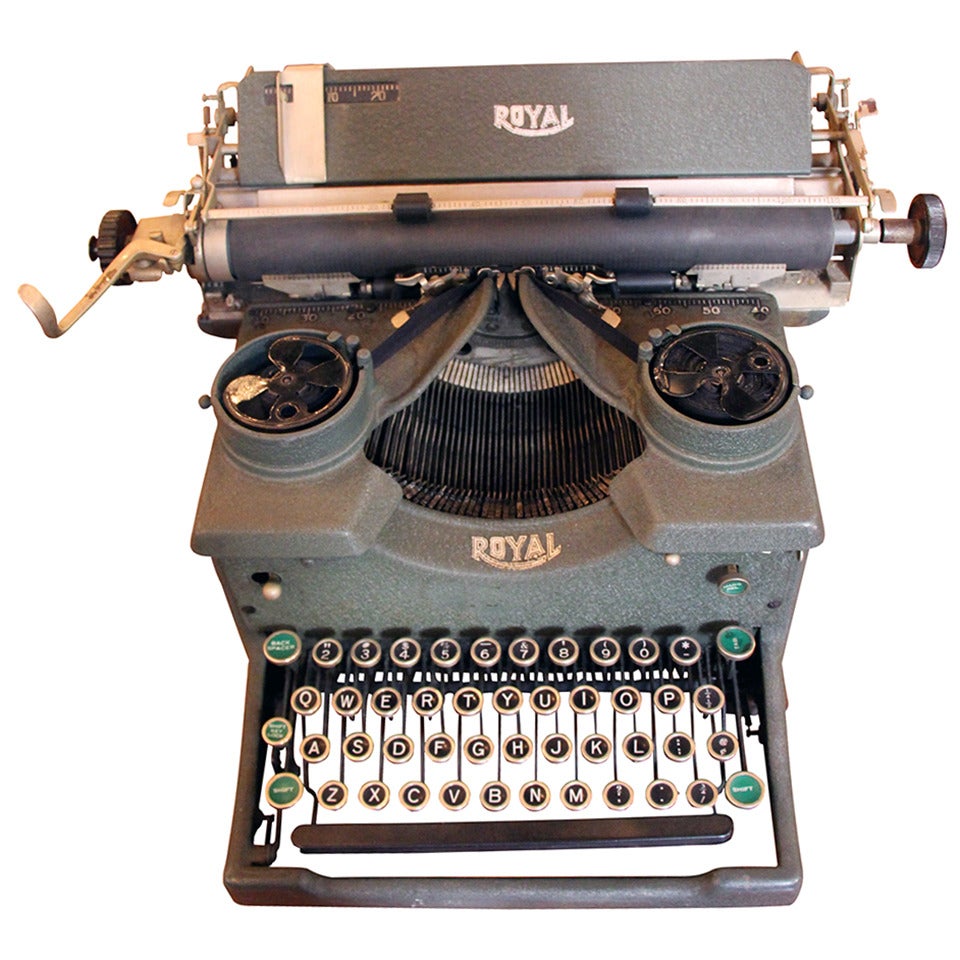 1940s Army Green Royal 10 Typewriter