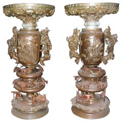 1880s Pair of Bronze Japanese Urns