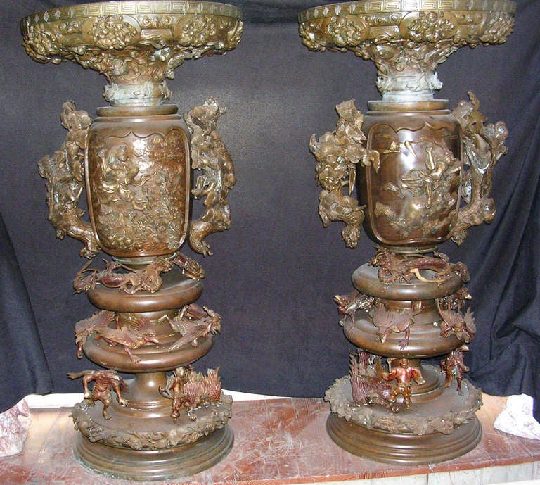 Japonisme 1880s Pair of Bronze Japanese Urns
