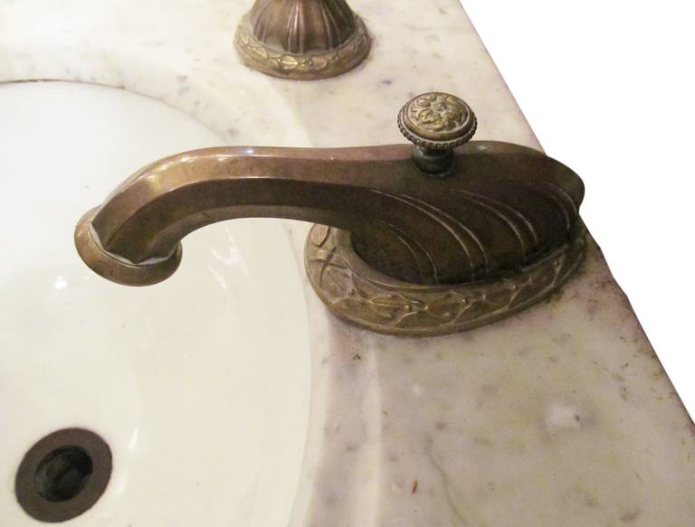 Marble-Top Sink with Bowl 1