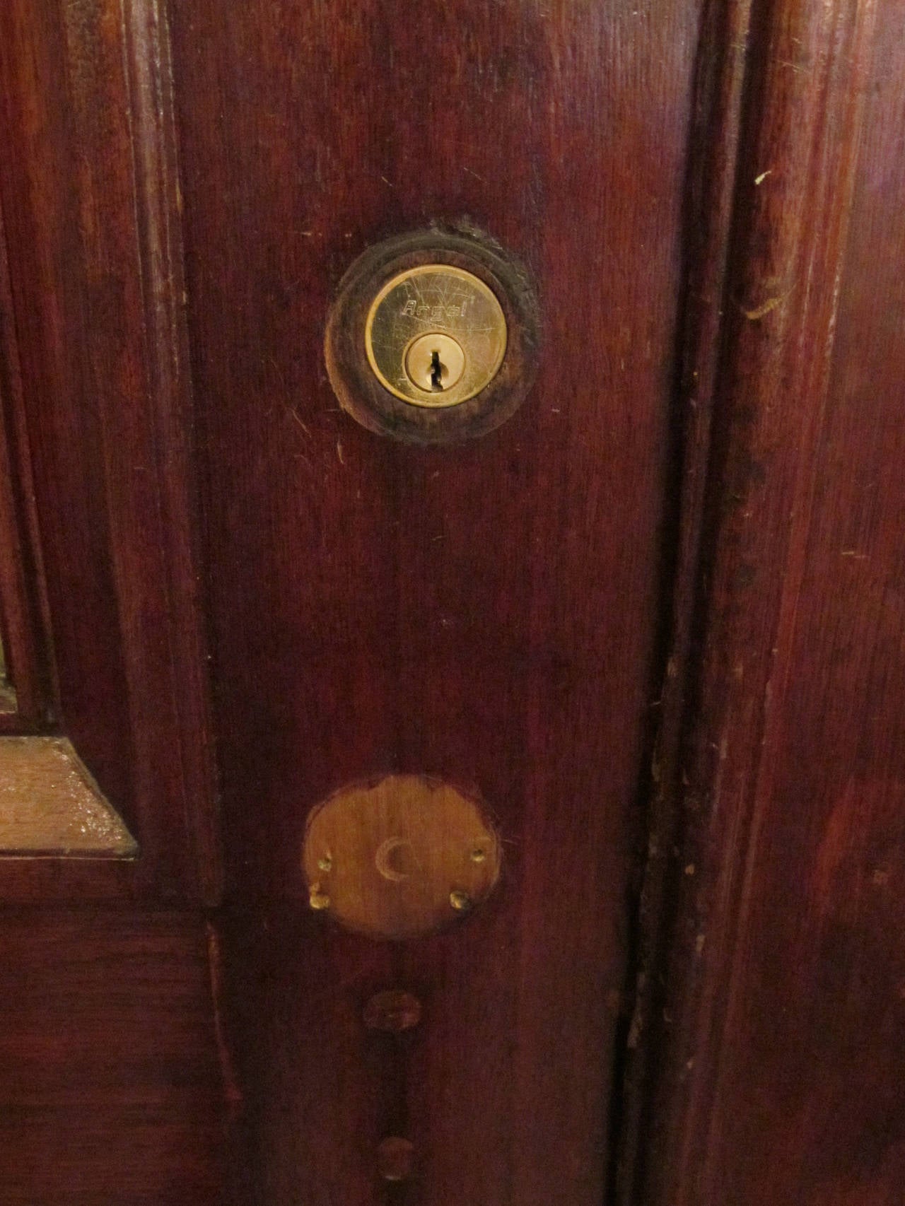 Mid-20th Century 1930s Pair of Walnut Doors with Etched Glass Urn Design