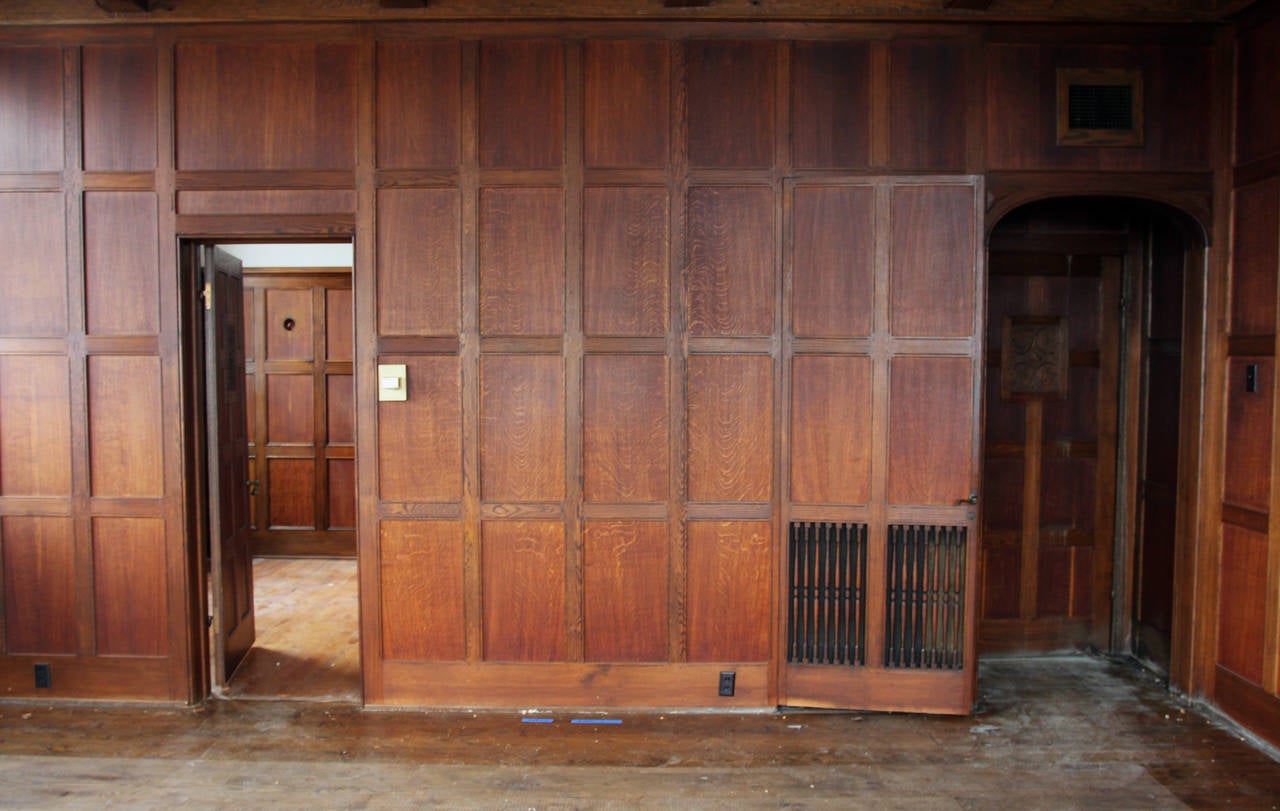 American 1905 Recessed Solid English Oak Paneled Room from Two Rivers, WI