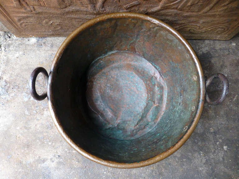 panier à bûches en cuivre du 19ème siècle Bon état à Amerongen, Amerongen